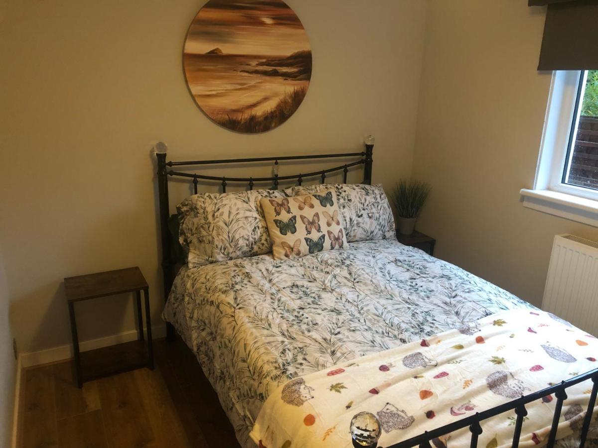 Ideally Located Modern Flat Apartamento Troon Exterior foto